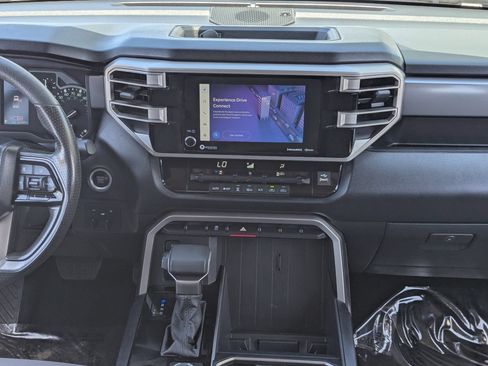 Used 2022 Toyota Tundra SR5 w/ Convenience Package RWD image 13