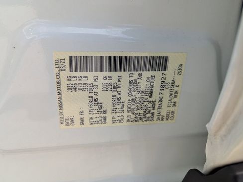 Used 2021 Nissan Rogue SV image 30