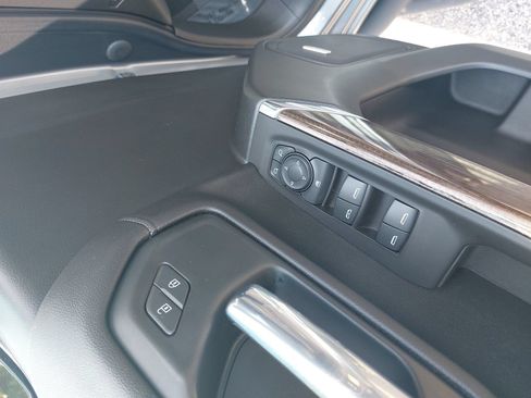 Used 2021 Chevrolet Silverado 1500 LT Trail Boss w/ Convenience Package II AWD/4WD image 30