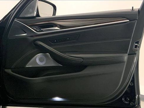 Used 2019 BMW 540i xDrive w/ M Sport Package image 25