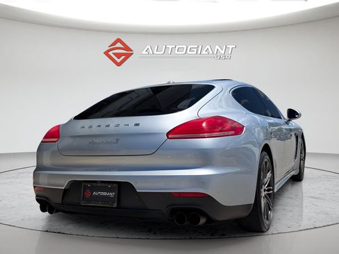 Used 2016 Porsche Panamera S RWD image 10