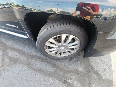 Used 2017 GMC Terrain Denali AWD/4WD image 4