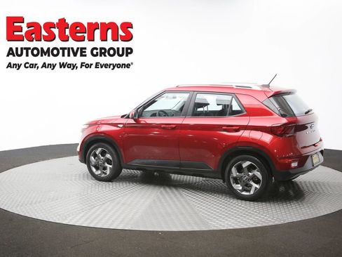 Used 2025 Hyundai Venue Limited image 62