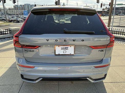 New 2026 Volvo XC60 T8 Ultra w/ Climate Package AWD/4WD image 9