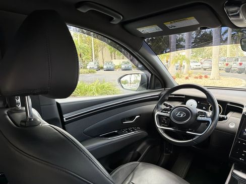 Used 2022 Hyundai Santa Cruz Limited image 17