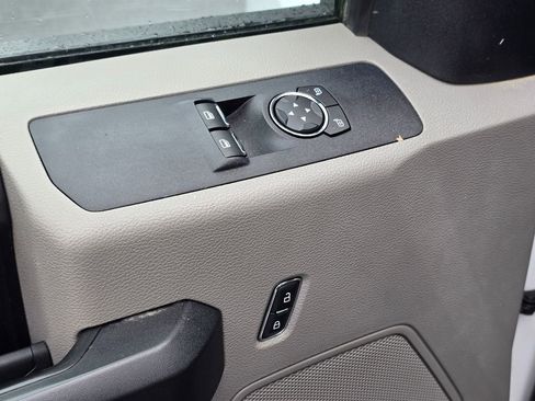 Used 2020 Ford F250 XL w/ Power Equipment Group image 15