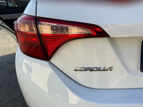 Used 2019 Toyota Corolla LE image 30