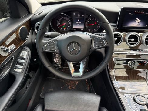 Used 2017 Mercedes-Benz C 300 4MATIC Sedan image 14