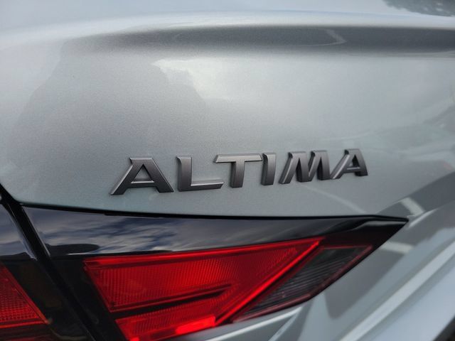 Used 2025 Nissan Altima 2.5 SV FWD image 33