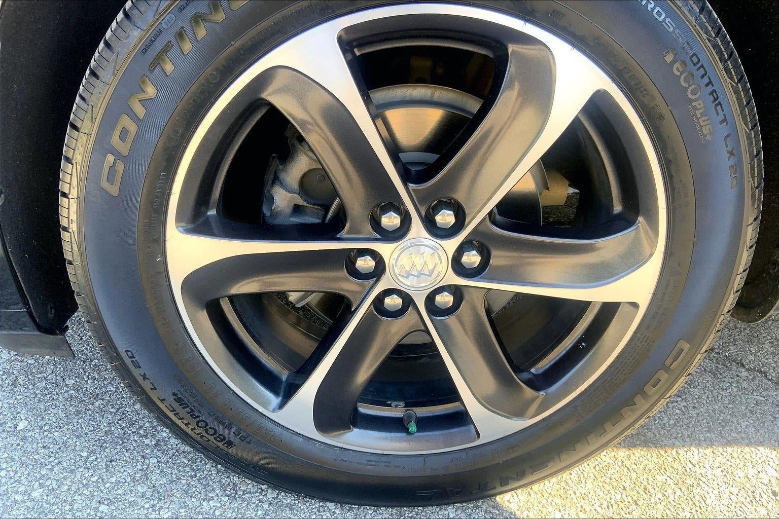 Used 2022 Buick Enclave Essence w/ Experience Buick Package FWD image 9
