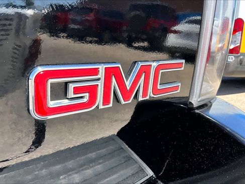 Used 2011 GMC Yukon Denali AWD/4WD image 9