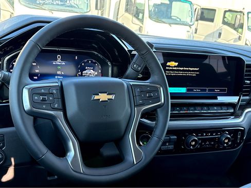 New 2025 Chevrolet Silverado 1500 LT w/ All Star Edition Plus image 3