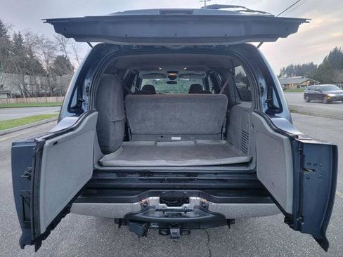 Used 2002 Ford Excursion XLT image 17