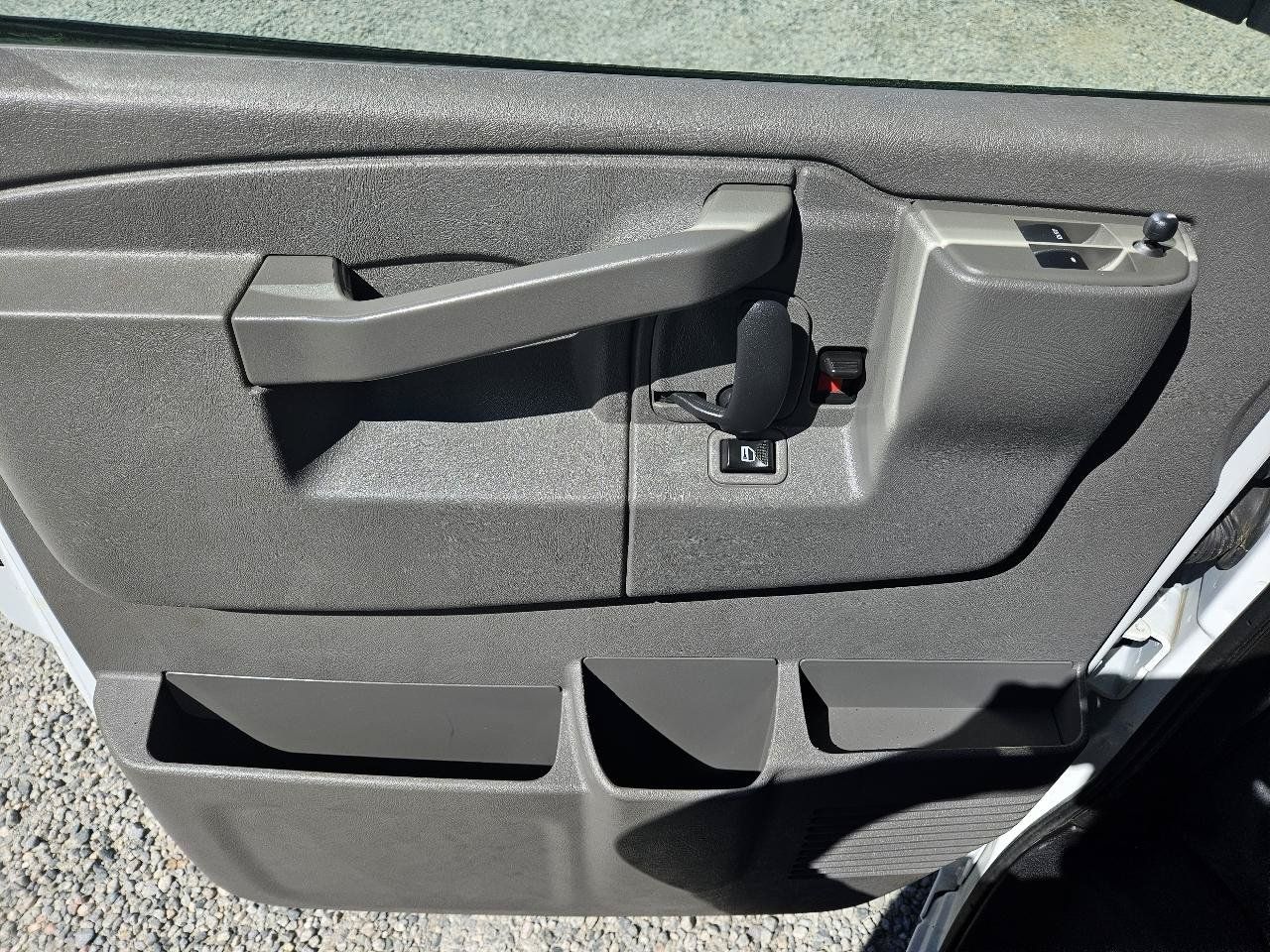 Used 2019 Chevrolet Express 3500 LS RWD image 12