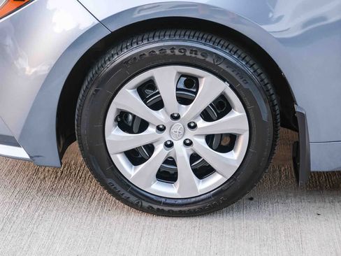 Certified 2025 Toyota Corolla LE FWD image 10
