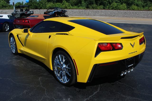 Used 2015 Chevrolet Corvette Stingray Coupe w/ 2LT Preferred Equipment Group RWD image 8