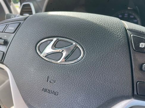 Used 2020 Hyundai Tucson Value FWD image 8