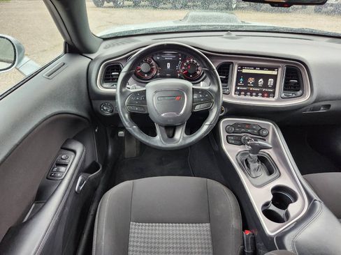 Used 2022 Dodge Challenger GT w/ Blacktop Package AWD/4WD image 15