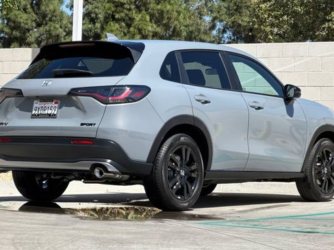 Certified 2026 Honda HR-V Sport image 8