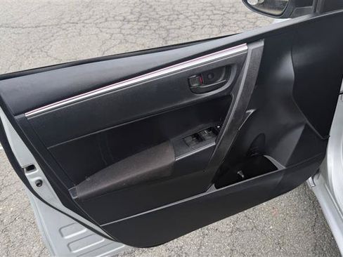 Used 2014 Toyota Corolla L FWD image 6