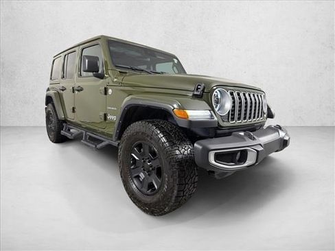 Used 2024 Jeep Wrangler Unlimited Sahara AWD/4WD image 1