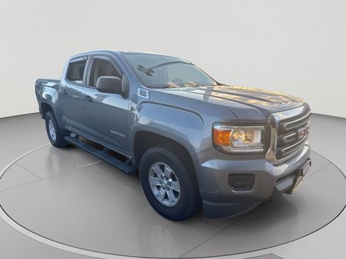 Used 2020 GMC Canyon 2WD Crew Cab w/ Convenience Package image 3