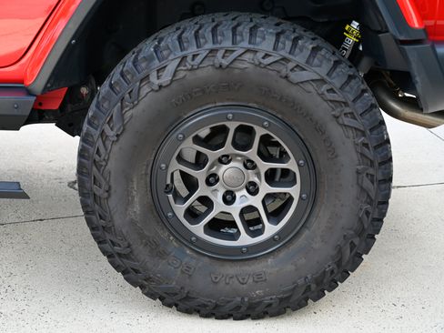 Used 2023 Jeep Wrangler Unlimited Rubicon 392 AWD/4WD image 10