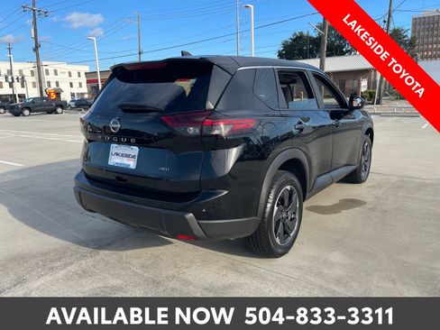 Used 2025 Nissan Rogue SV AWD/4WD image 5