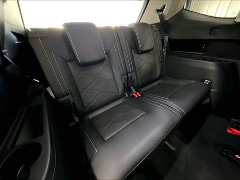 New 2026 Volkswagen Atlas SE image 28