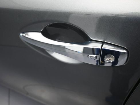 Used 2018 Nissan Altima 2.5 SR w/ SR Midnight Edition image 35