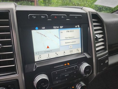 Used 2017 Ford F150 Platinum w/ Equipment Group 701A Luxury AWD/4WD image 33