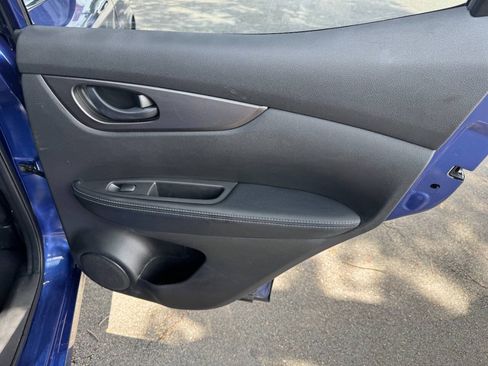 Used 2019 Nissan Rogue Sport S FWD image 42