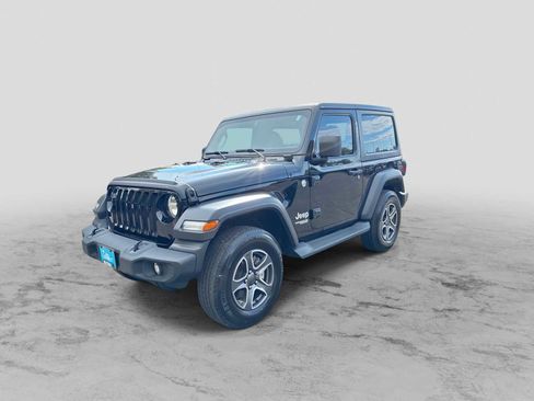 Used 2019 Jeep Wrangler Sport AWD/4WD image 4