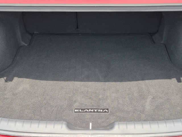 Used 2024 Hyundai Elantra SEL w/ Convenience Package FWD image 7
