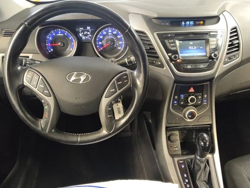 Used 2015 Hyundai Elantra SE w/ Option Group 03 FWD image 22