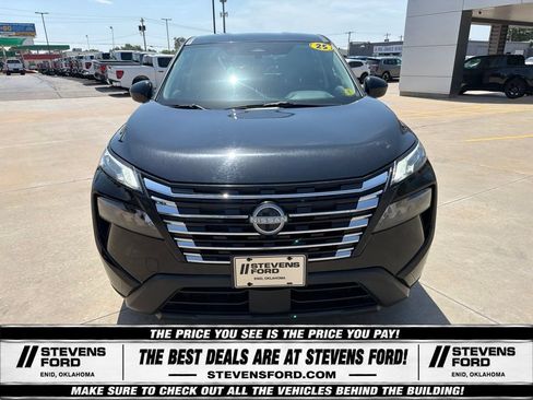 Used 2025 Nissan Rogue SV AWD/4WD image 6