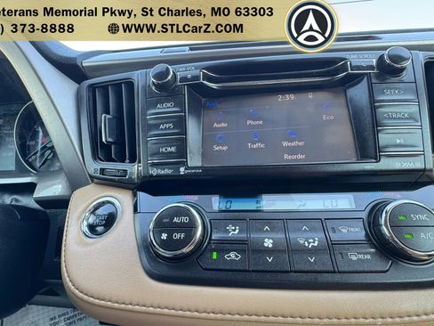 Used 2018 Toyota RAV4 XLE w/ Plus Extra Value Package FWD image 12