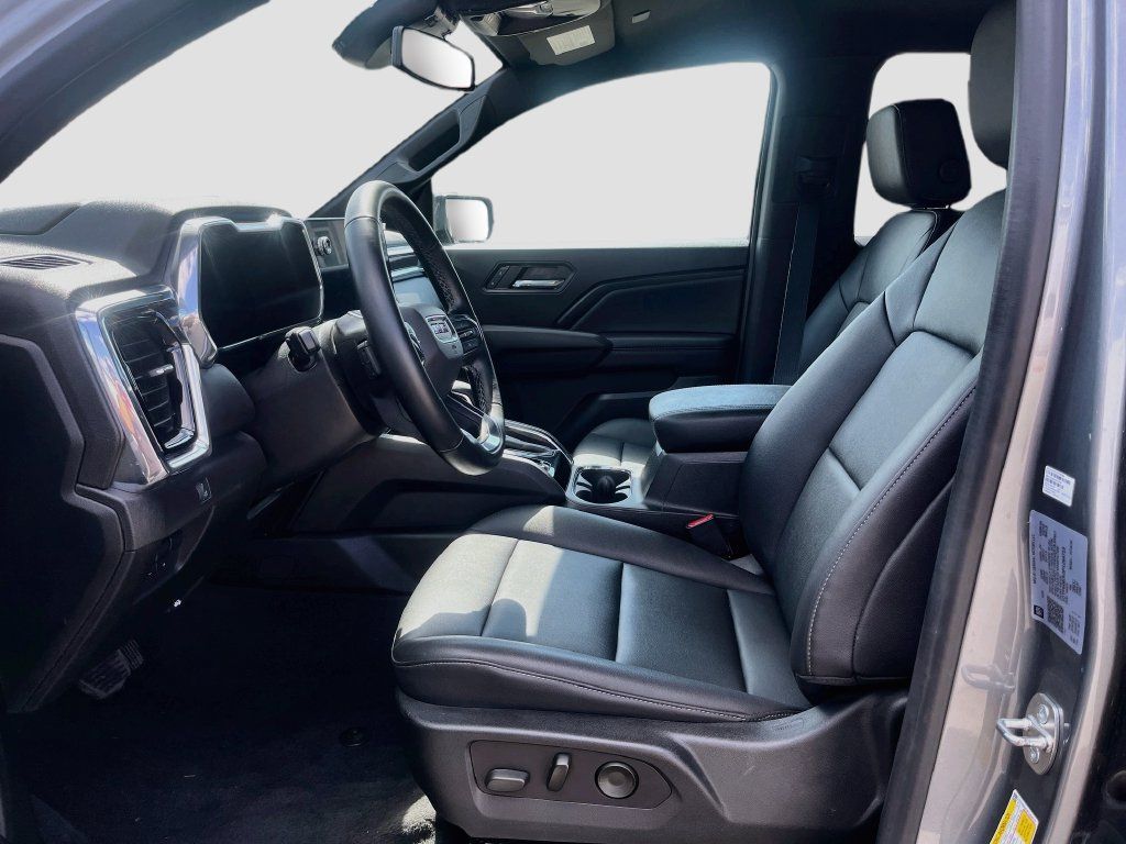Used 2023 GMC Canyon Elevation w/ Elevation Premium Package AWD/4WD image 22