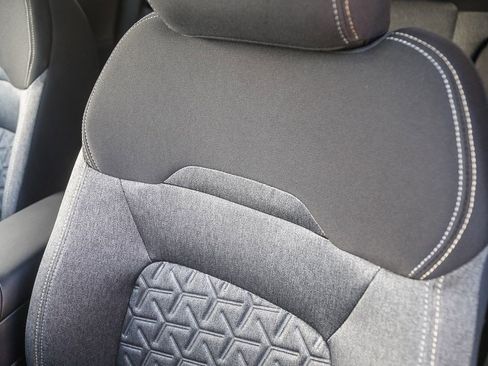 Used 2026 Nissan Kicks SV image 27