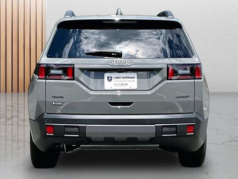New 2026 Jeep Cherokee Laredo AWD/4WD image 8