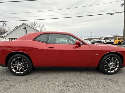Used 2017 Dodge Challenger GT w/ Driver Convenience Group image 6