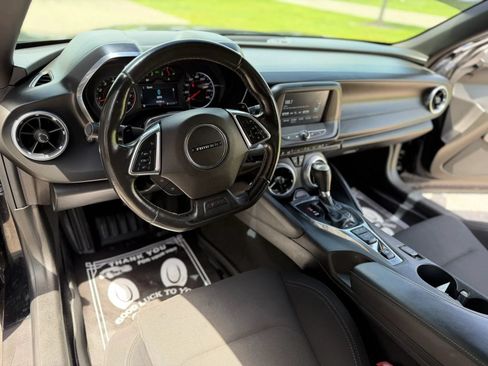 Used 2017 Chevrolet Camaro LT RWD image 9