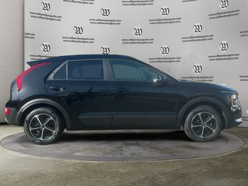 New 2026 Kia Niro EX FWD image 6