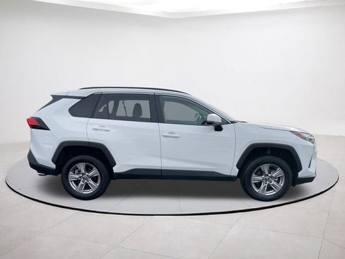 Used 2025 Toyota RAV4 XLE image 6