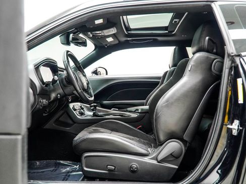 Used 2022 Dodge Challenger R/T Scat Pack RWD image 34
