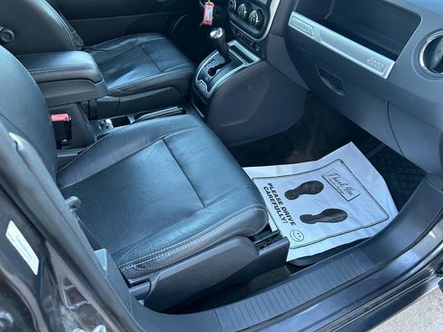 Used 2017 Jeep Compass High Altitude image 12