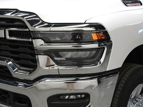 New 2026 RAM 2500 Tradesman AWD/4WD image 39