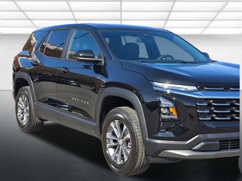 New 2026 Chevrolet Equinox LT w/ Convenience Package II FWD image 40