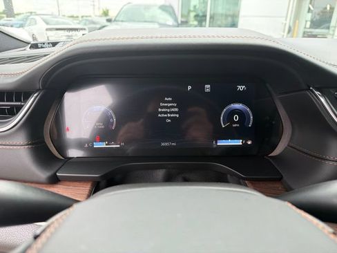 Used 2023 Jeep Grand Cherokee Summit w/ Adv Protech Group IV AWD/4WD image 8