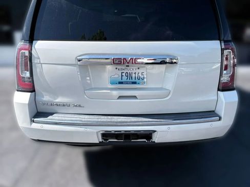 Used 2015 GMC Yukon XL Denali w/ Touring Package AWD/4WD image 4